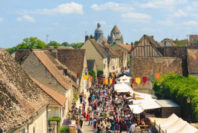 Le Gite Entre Val Et Rose Provins Eksteriør bilde