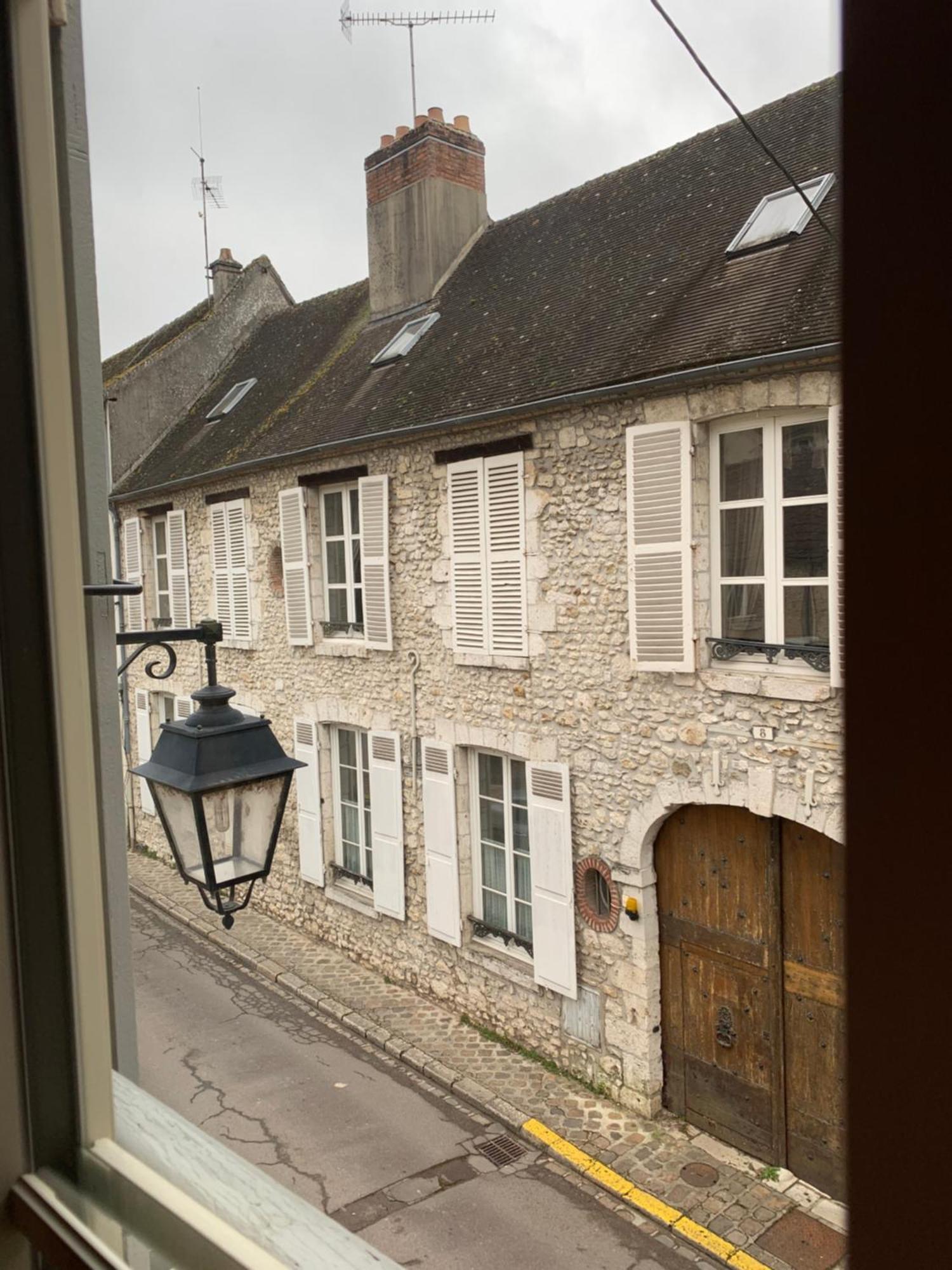 Le Gite Entre Val Et Rose Provins Eksteriør bilde